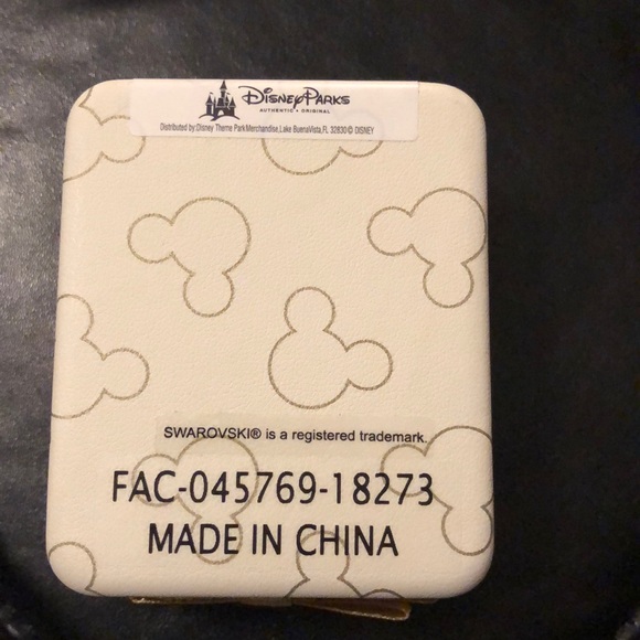 Mickey Mouse Necklace - Picture 3 of 3